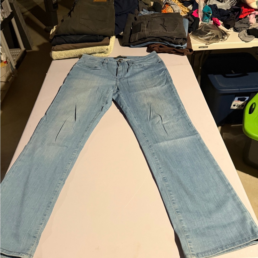 34 Heritage Charisma Jeans